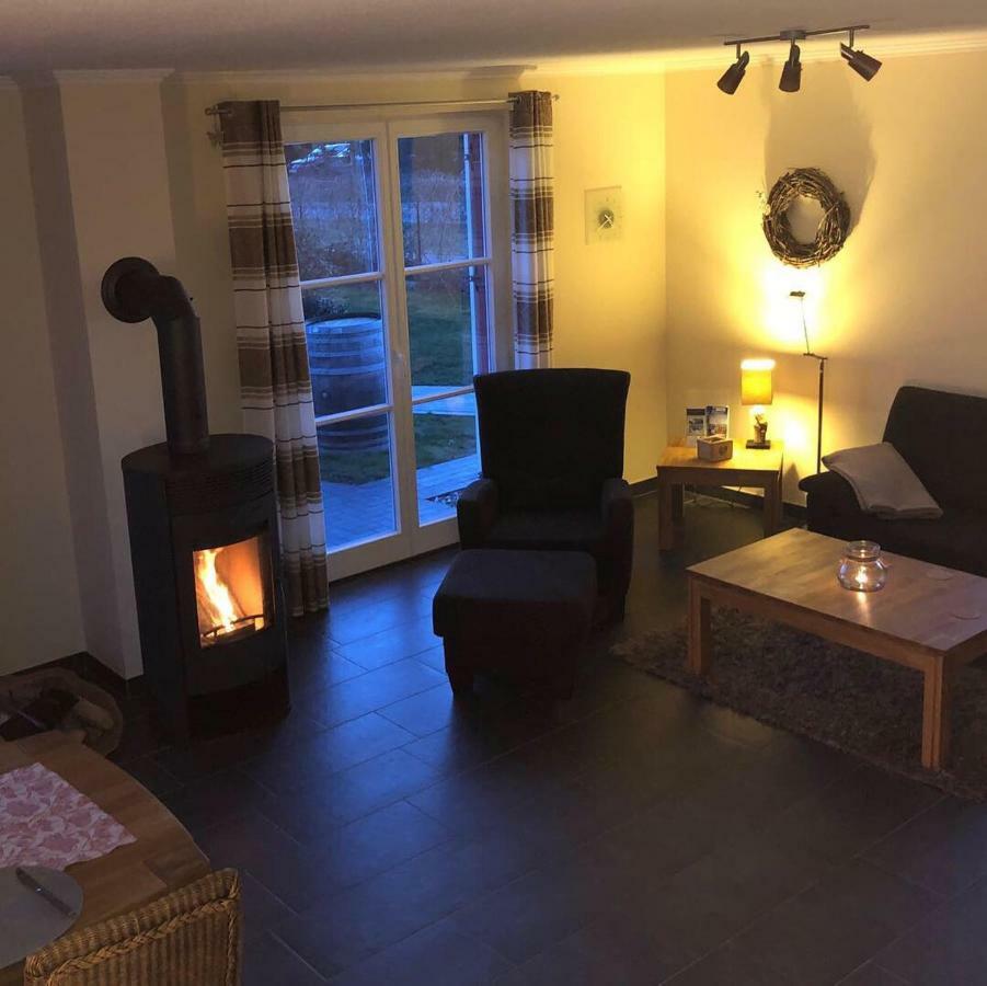Fischer'S Ferienhaus Ruegen Mit Sauna Und Kamin Ummanz Buitenkant foto